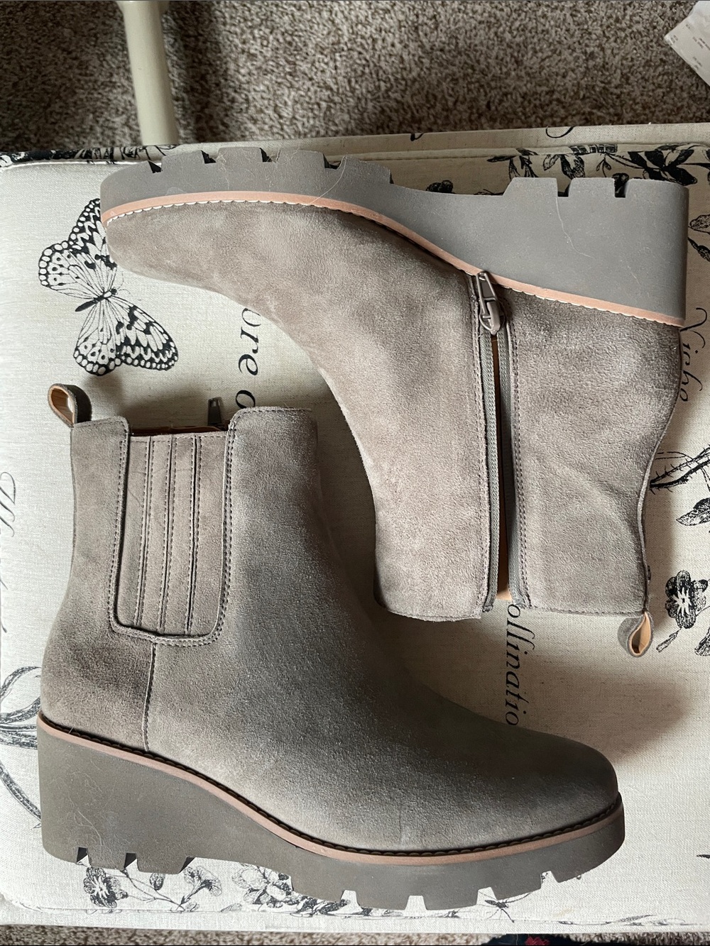 Vionic Aria Wedge Boot- Stone Grey Waxed Suede